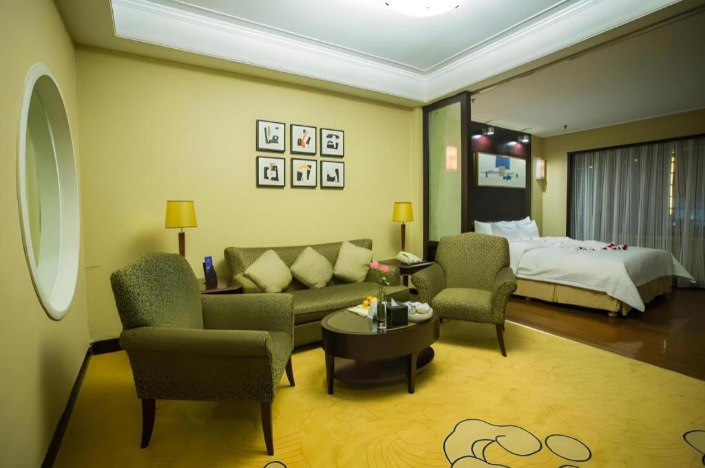 Qingdao Blue Horizon Hotel Laoshan Esterno foto