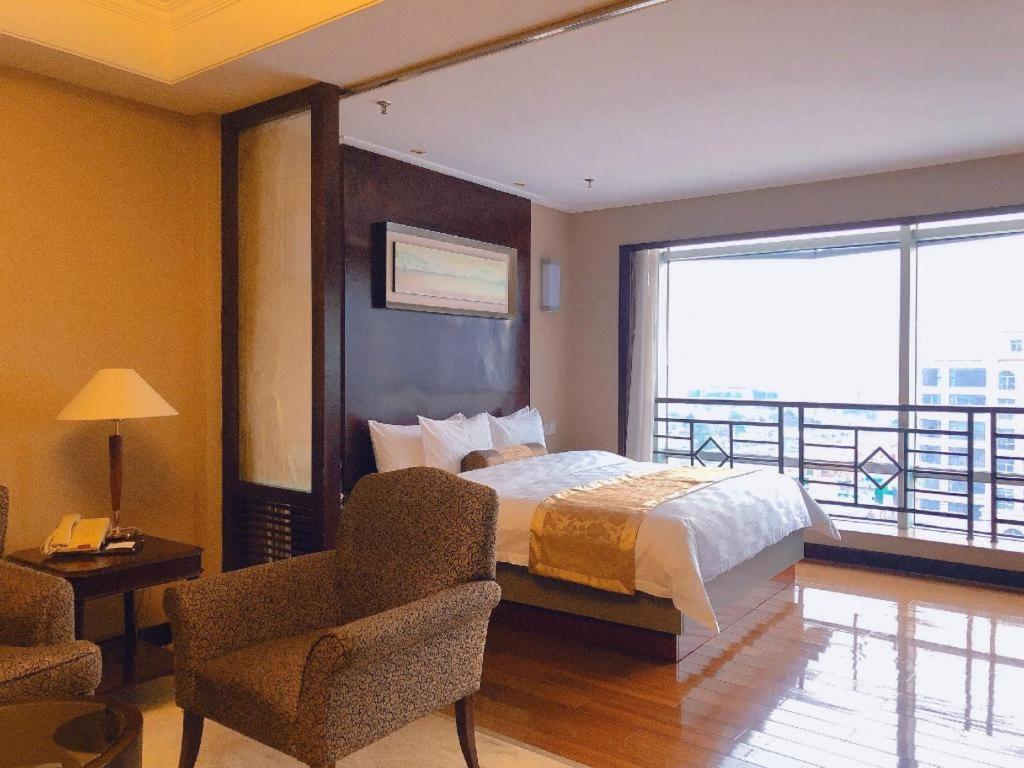 Qingdao Blue Horizon Hotel Laoshan Esterno foto