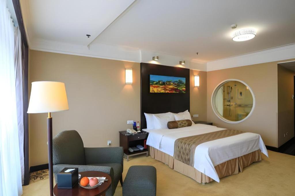 Qingdao Blue Horizon Hotel Laoshan Esterno foto